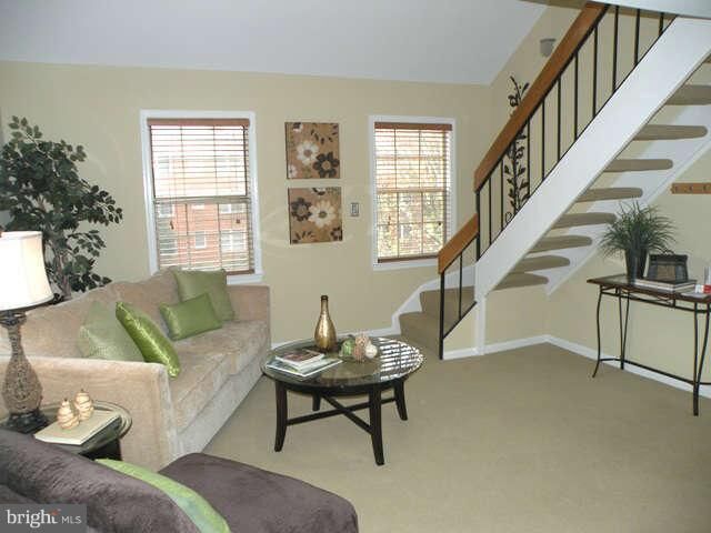 Property Photo:  601 Bashford Lane 4  VA 22314 