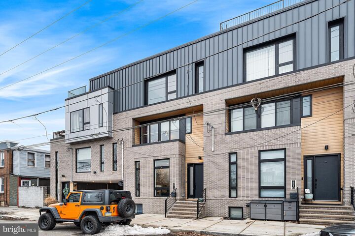 Property Photo:  2512 E Cumberland Street  PA 19125 