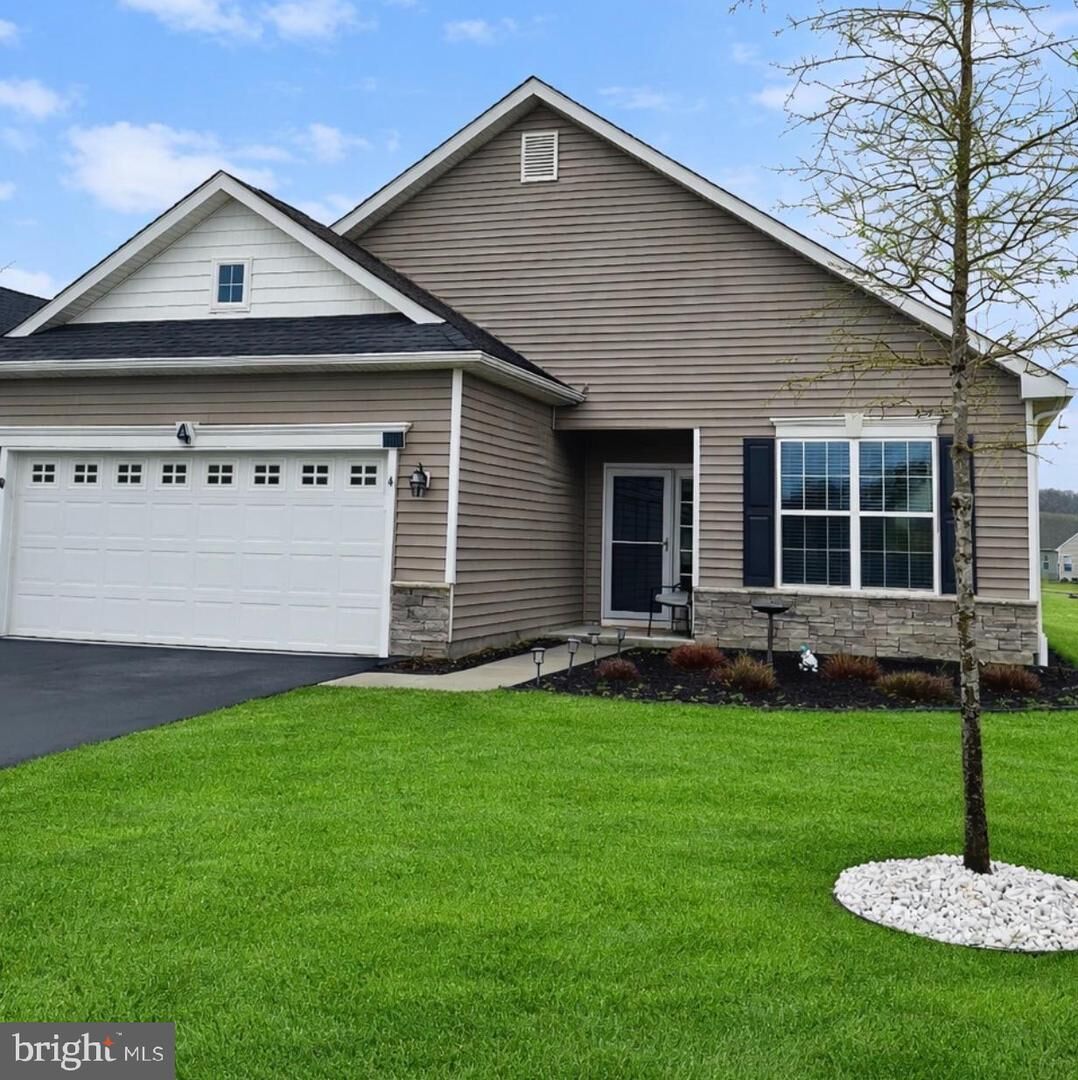 Property Photo:  4 Pier Street  NJ 08060 