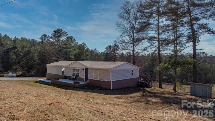 Property Photo:  250 Dirt Road  NC 28681 