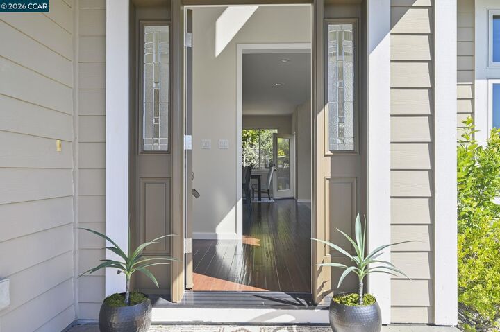 Property Photo:  12 Paddock Ct  CA 94523 