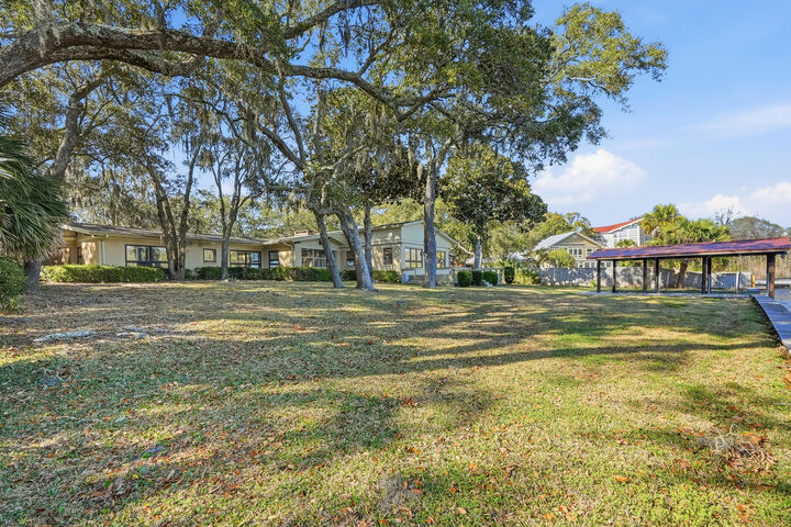 Property Photo:  19 Old Ferry Road  FL 32579 