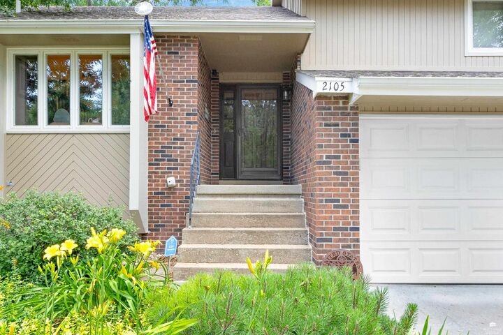 Property Photo: 2105 Farmingdale Ct KS 66503