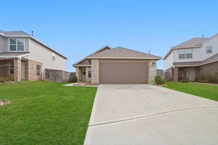 Property Photo:  306 Pickwick Gardens Lane  TX 77354 
