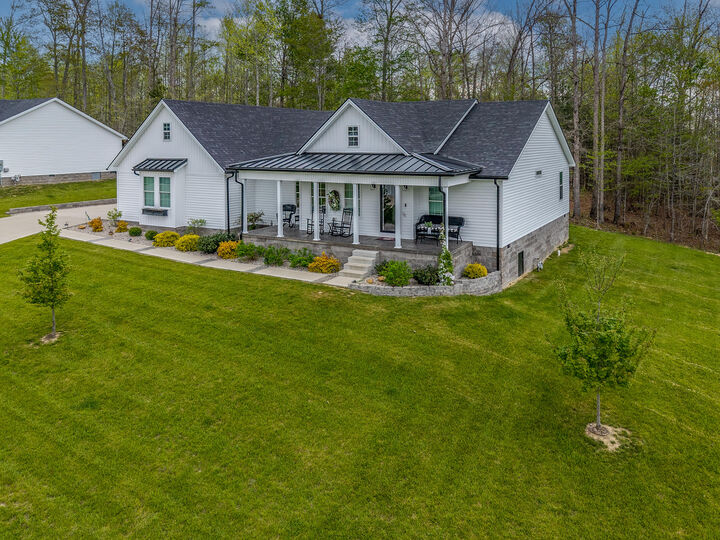 Property Photo:  102 Woodlock Drive  KY 40351 