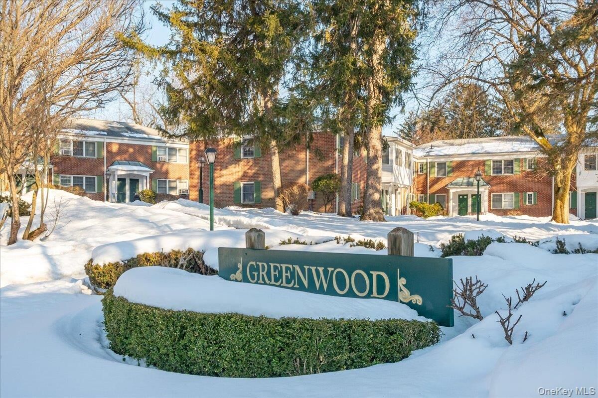 Property Photo:  580 Bedford Road 8  NY 10570 