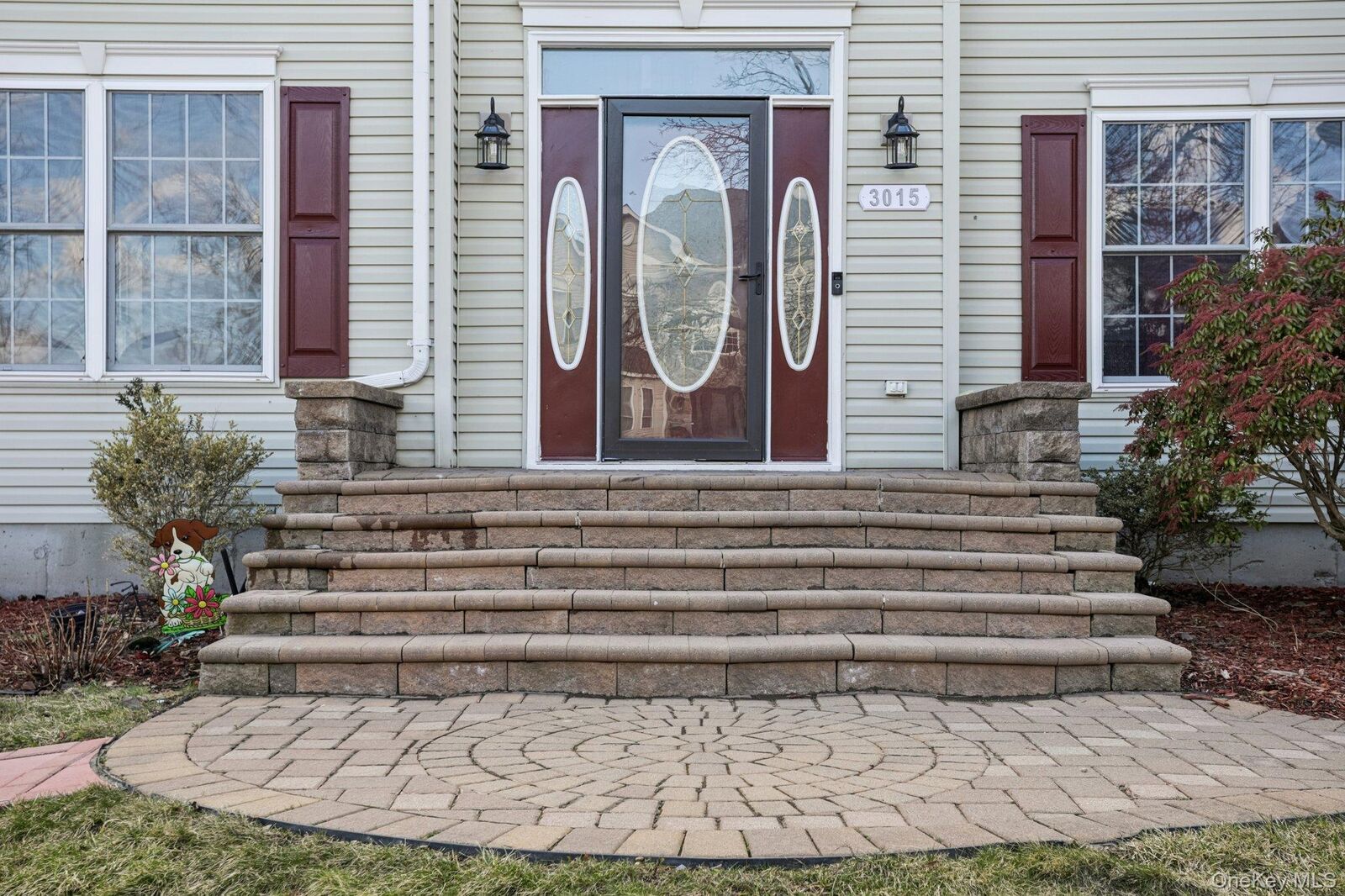 Property Photo:  3015 Molly Pitcher Drive  NY 12553 