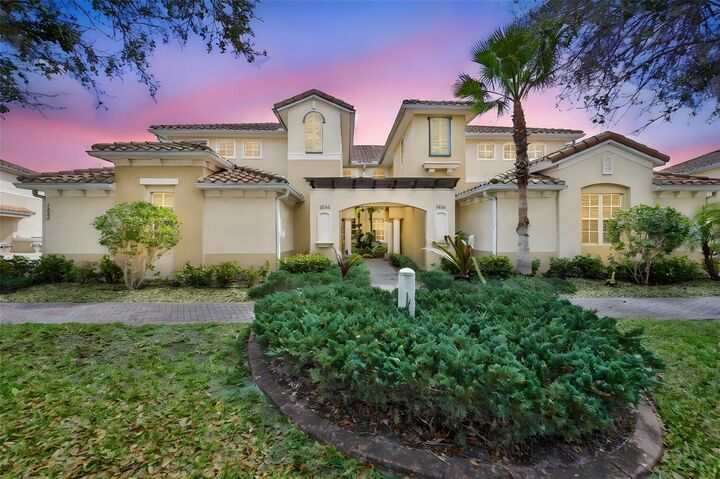 Property Photo:  1344 Emerald Dunes Drive  FL 33573 