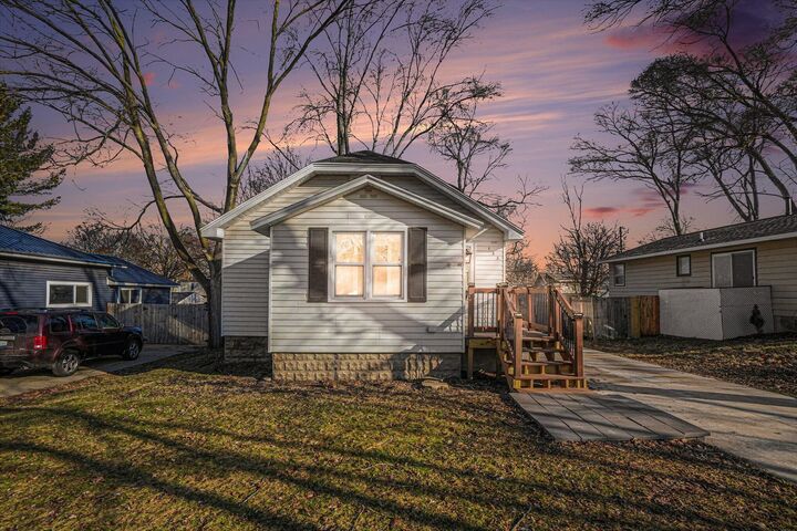 Property Photo:  133 E 20th Street  MI 49423 