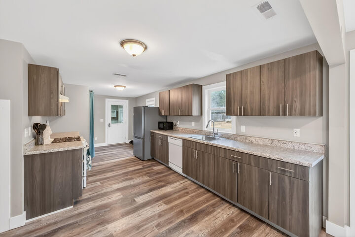 Property Photo: 683 E Sternberg Road MI 49441