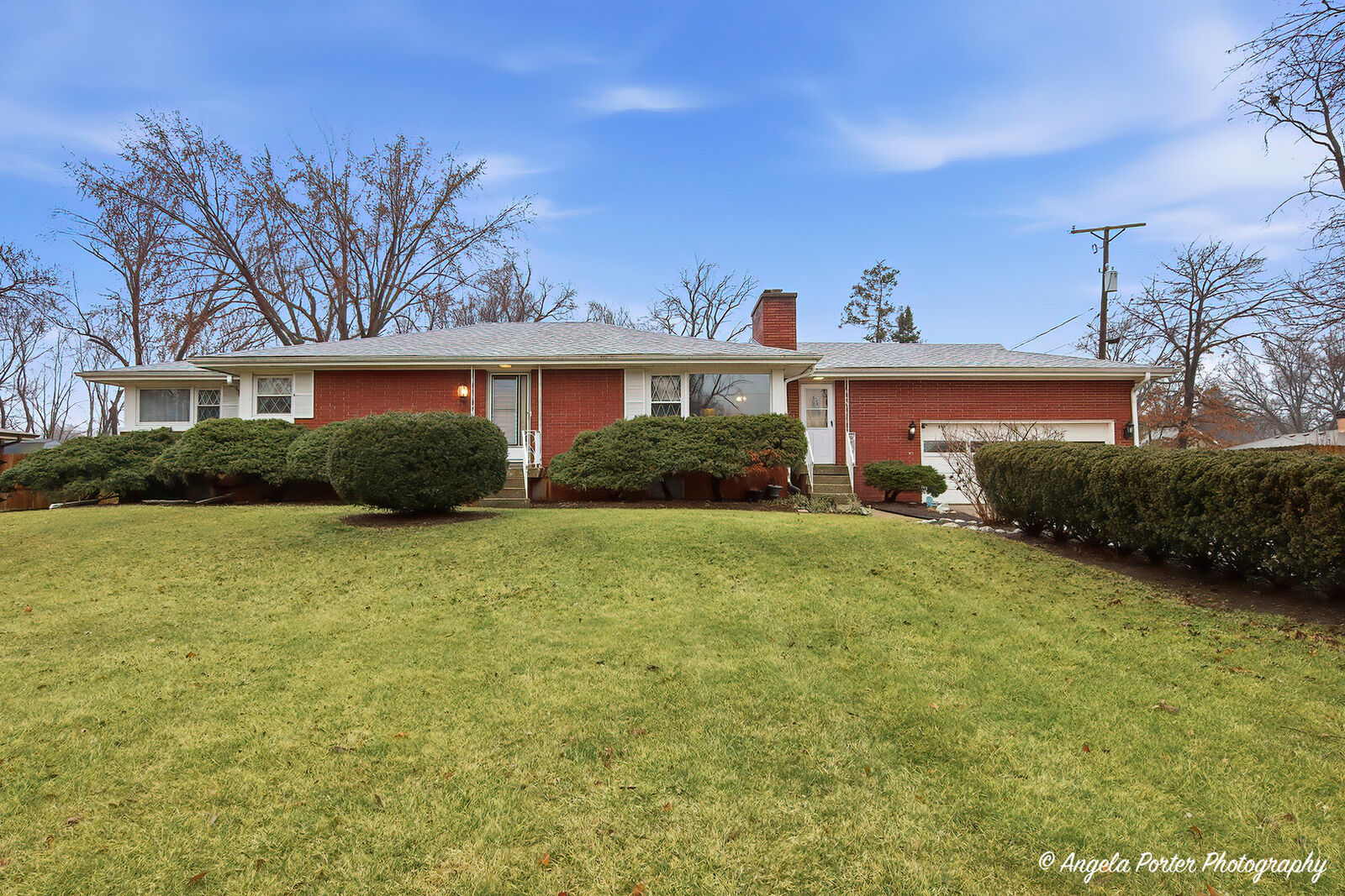 Property Photo:  515 Country Club Drive  IL 60050 