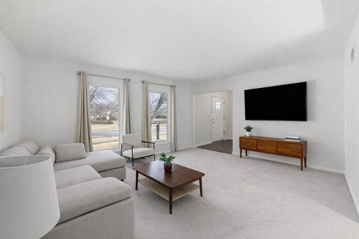 Property Photo:  3253 Stewert Drive  IL 60561 