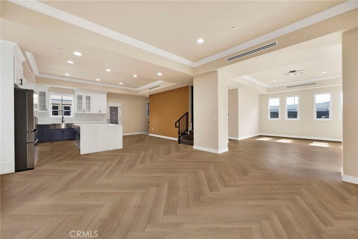 Property Photo:  74 S Oak Avenue  CA 91107 