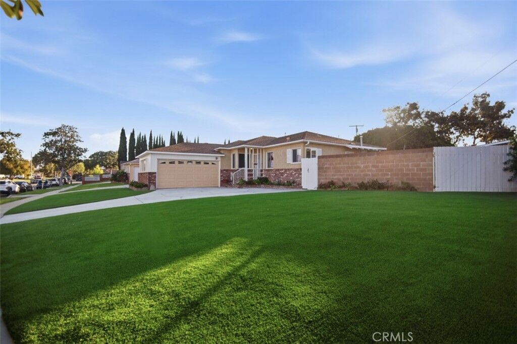 Property Photo:  16816 Elgar Avenue  CA 90504 