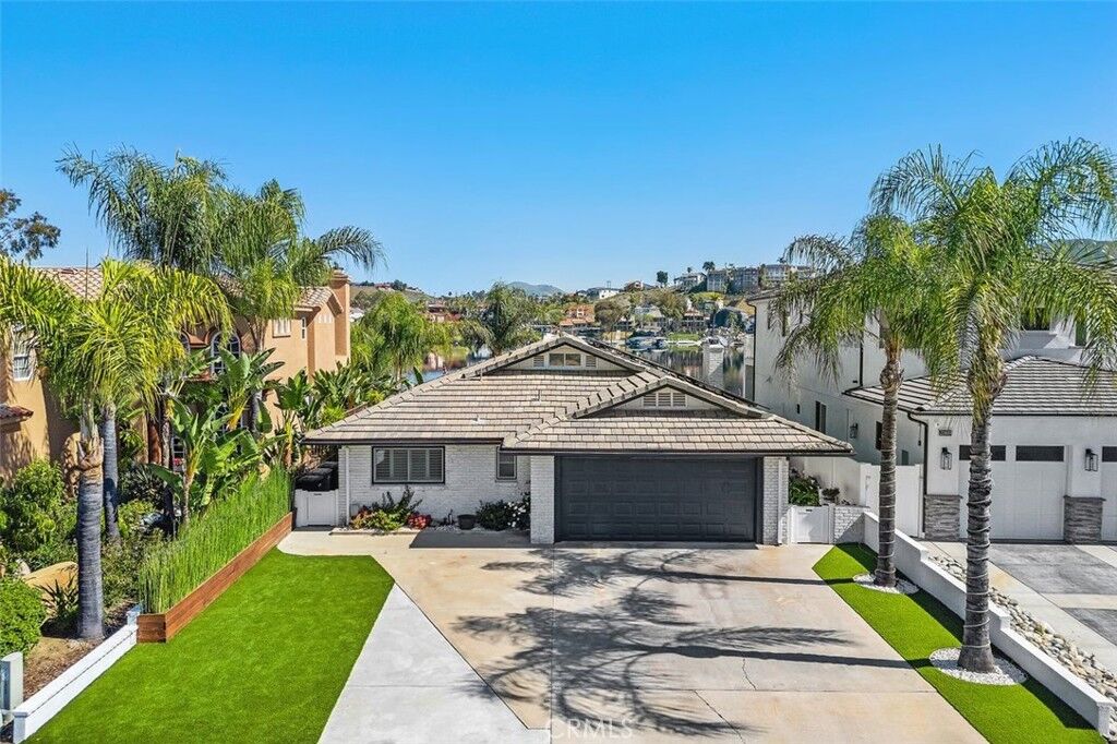 Property Photo:  22386 Whirlaway  CA 92587 