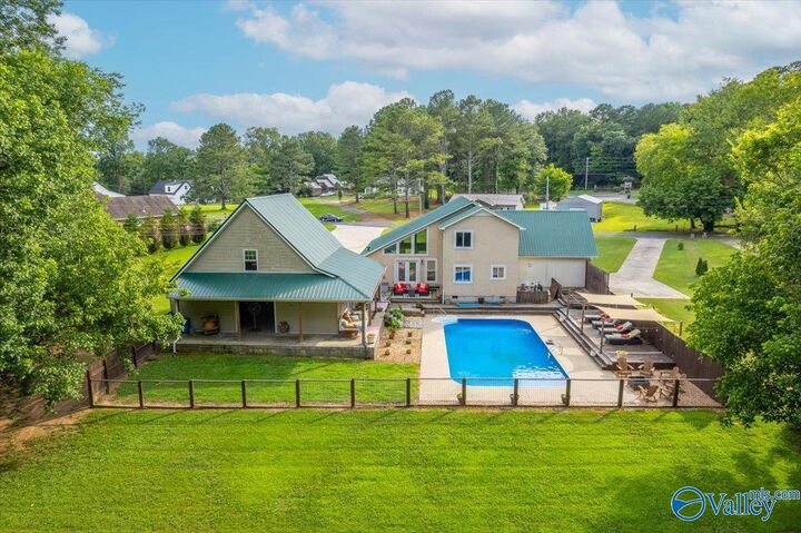 Property Photo:  120 Preston Cove Road  AL 35769 