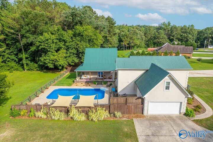 Property Photo:  120 Preston Cove Road  AL 35769 