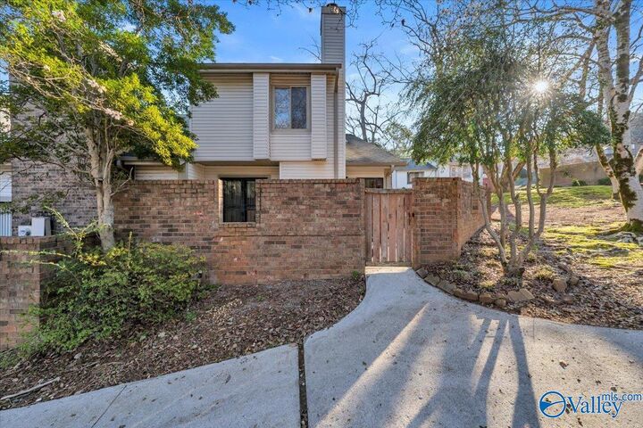 Property Photo:  1120 Julia Street  AL 35816 