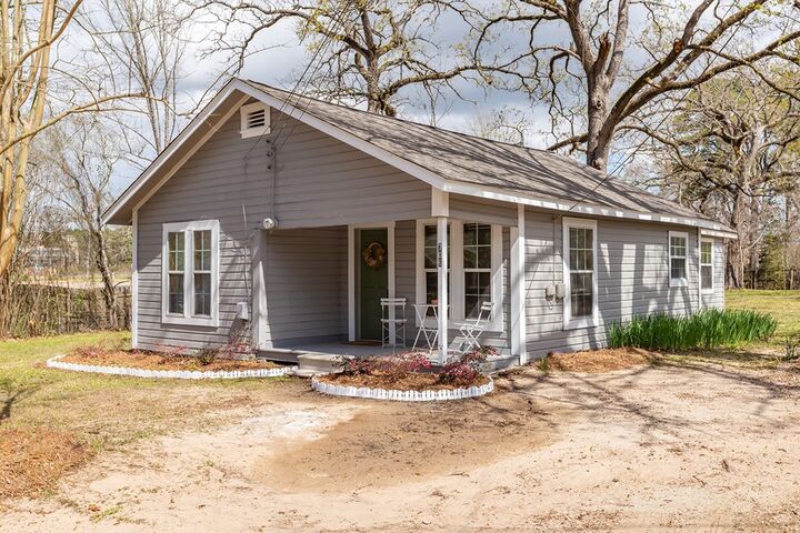 Property Photo:  706 Neches  TX 75901 