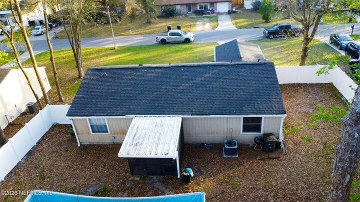 Property Photo: 2702 Pinewood Boulevard N FL 32068