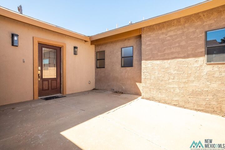 Property Photo:  221 Circle Drive  NM 88101 