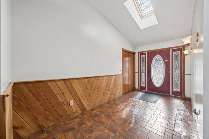 Property Photo:  1122 S Andrew Drive NE  MN 56273 