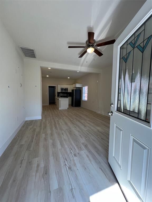 Property Photo:  705 E 1st North Street  TX 75142 