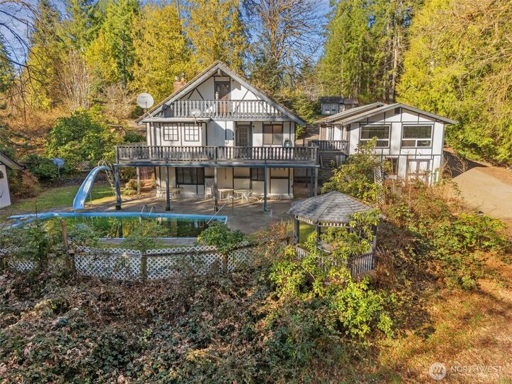 Property Photo:  1511 SE Dickinson Avenue  WA 98584 