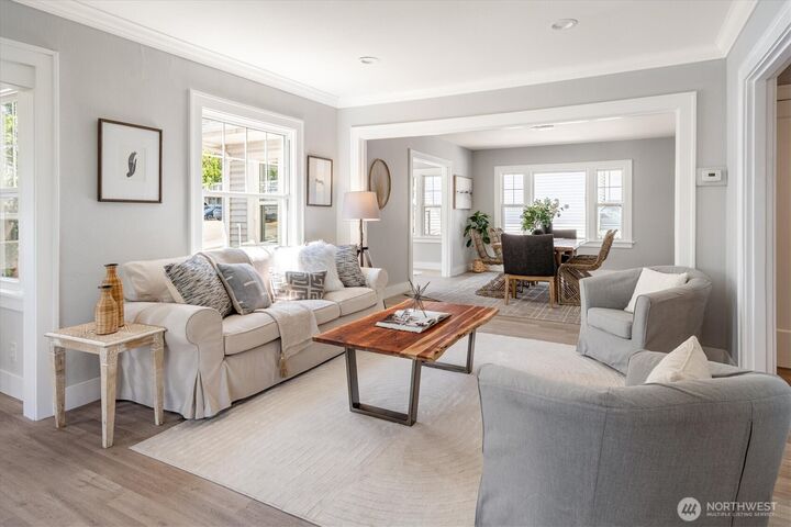 Property Photo:  3630  Lombard Avenue  WA 98201 