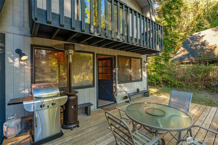 Property Photo:  7018  Olympus Way  WA 98244 