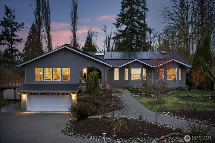 Property Photo:  6730 NE 202nd Street  WA 98028 