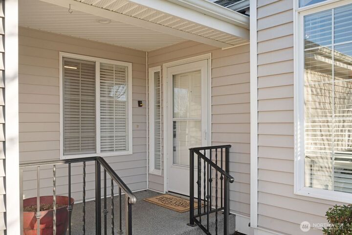 Property Photo:  14125 SE 238th Lane  WA 98042 