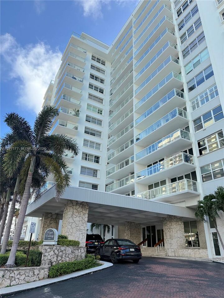 Property Photo:  5750 Collins Ave 6G  FL 33140 