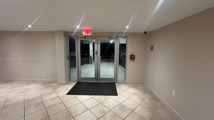 Property Photo:  16465 NE 22nd Ave 609  FL 33160 