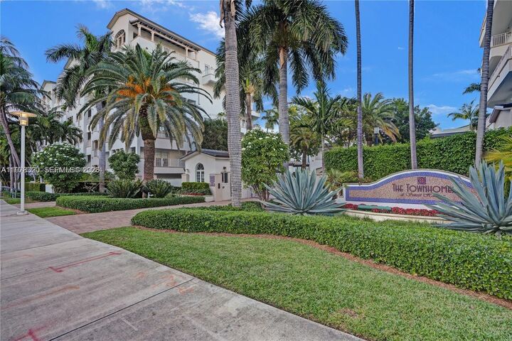 Property Photo:  1415 Sunset Harbour Dr 202  FL 33139 