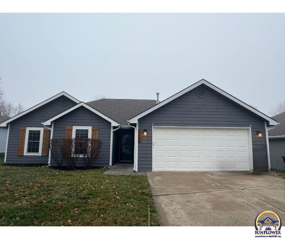 Property Photo:  2360 Haversham Dr  KS 66049 