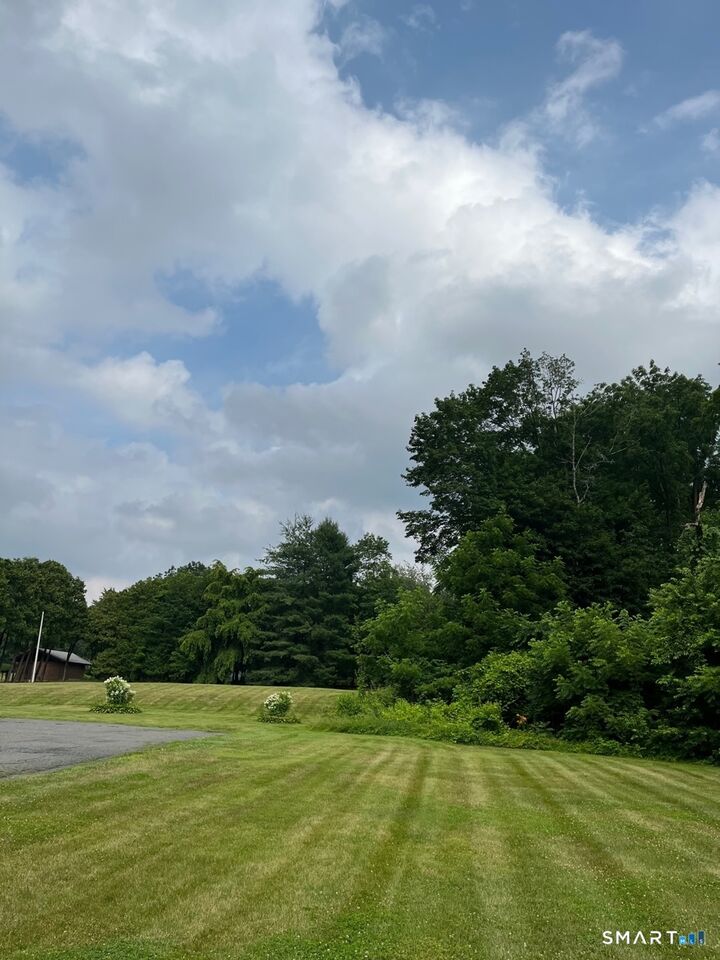 Property Photo:  212 Church Street  CT 06111 