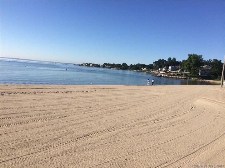 Property Photo:  90 Iroquois Road A  CT 06902 