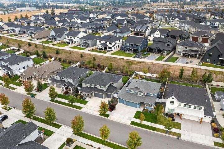 Property Photo:  24673 E Blue Ridge Ave  WA 99019 