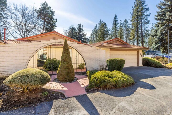 Property Photo:  8306 N Lemon Ln Unit #3  WA 99026 