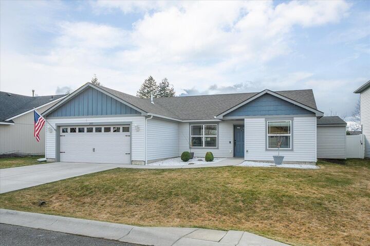 Property Photo:  2011 N Arties Ln  WA 99016 