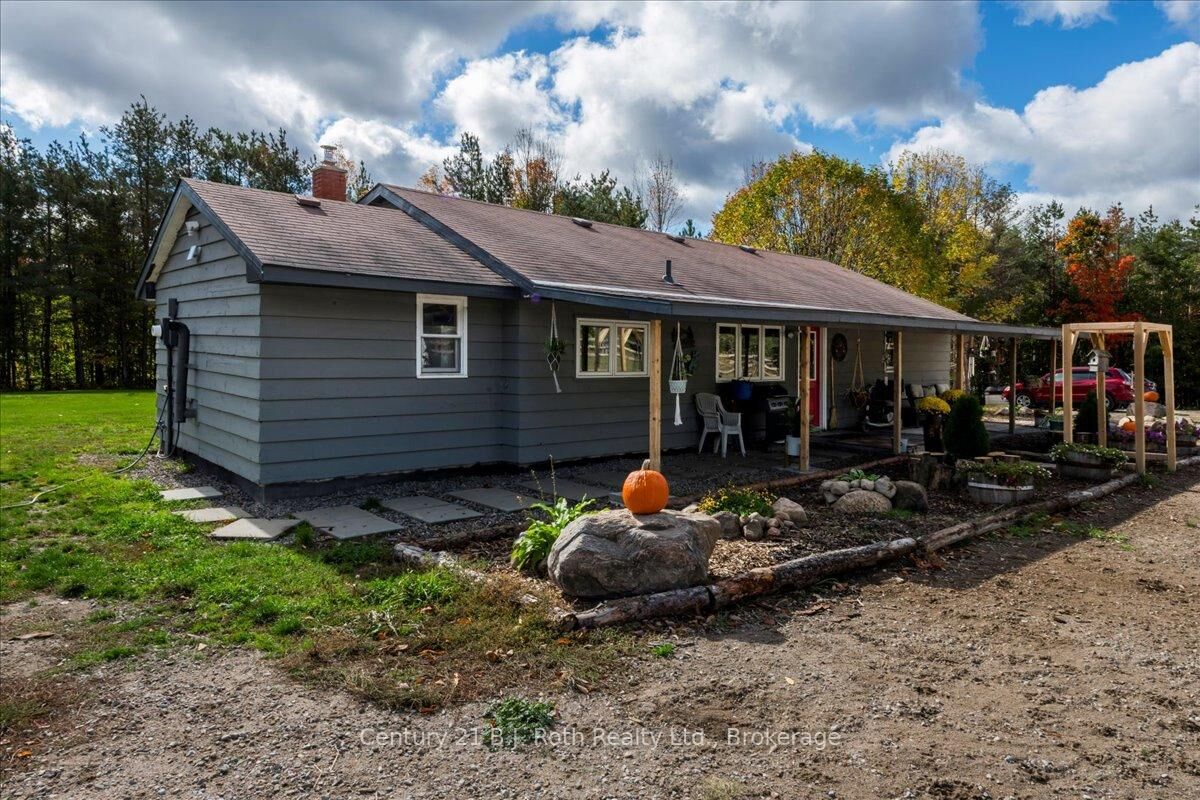Property Photo: 2286 Flos 10 Road ON L0L 1P0