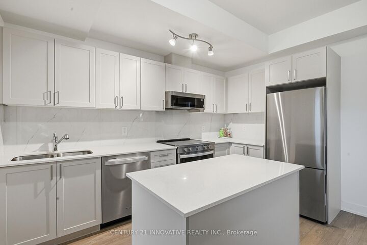 Photo de la propriété:  1115 Douglas McCurdy Common Street 104  ON L5G 0C6 
