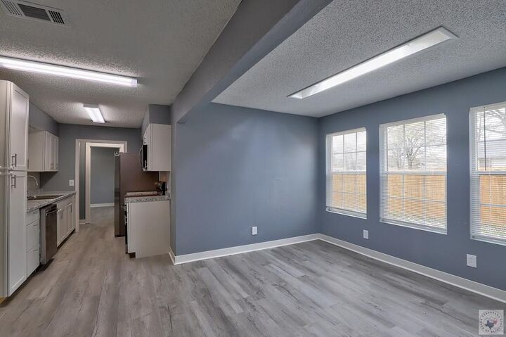 Property Photo:  2519 Jefferson Ave.   71584 