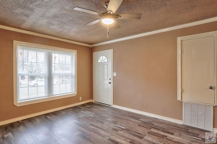 Property Photo:  2321 N Akin  TX 75501 