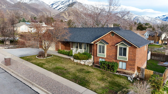 Property Photo: 1443 E Washakie Cir S UT 84403