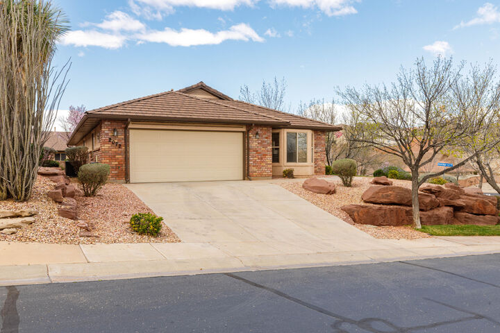 Property Photo:  2072 S Legacy Dr  UT 84770 