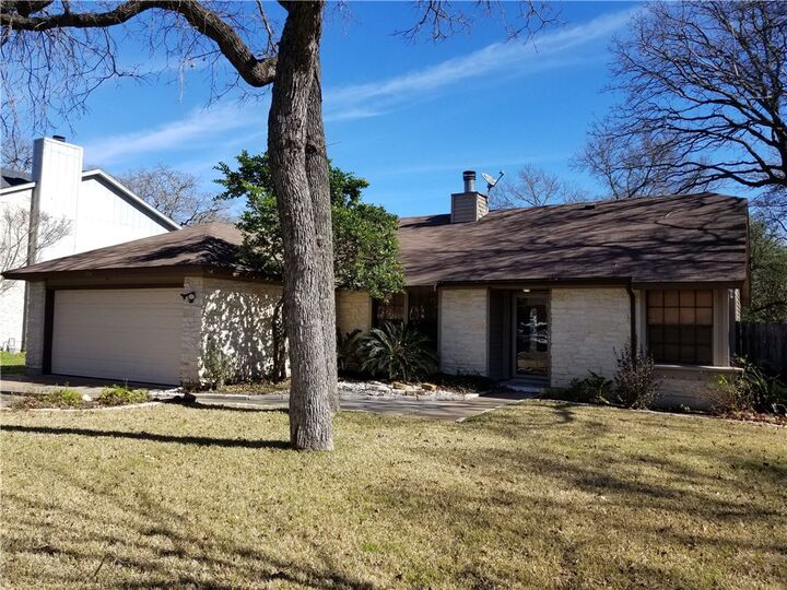Property Photo: 404 Cedar Mound Pass TX 78613