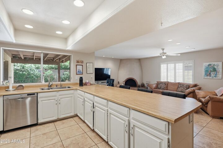 Property Photo: 7847 E Via De Belleza -- AZ 85258