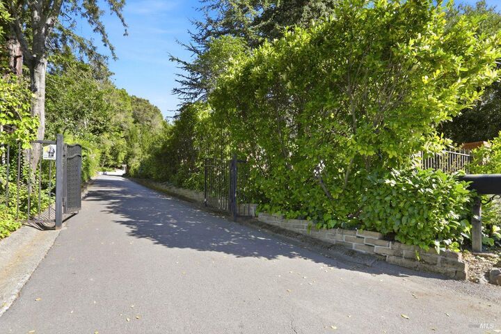 Property Photo:  214 Poplar Drive  CA 94904 